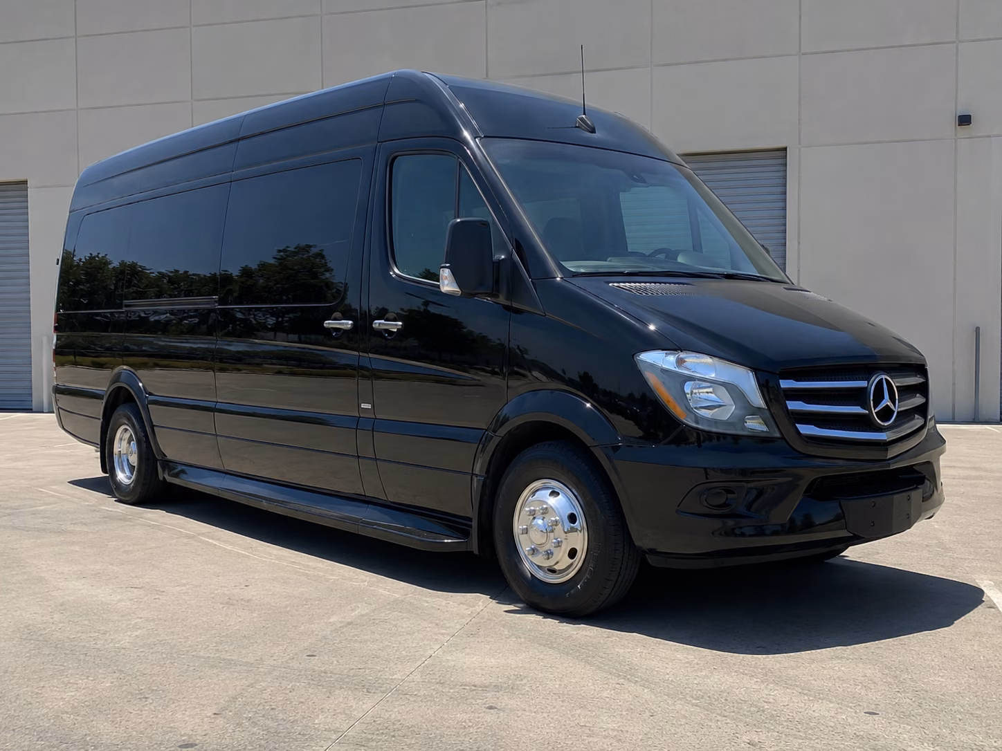 sprinter vans and minibuses for small group wine tours near las cruces